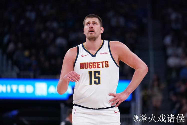 约基奇第11次90%+真实命中率砍下30+,超越杜兰特升至第三 约基奇第11次90%+真实命中率砍下30+,超越杜兰特升至第三